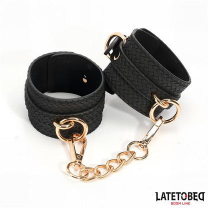 Esposas con Cadena Dorada