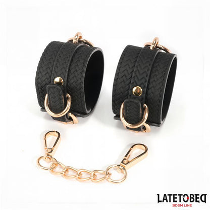 Esposas con Cadena Dorada